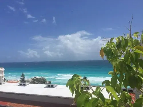 Cancun Beach ApartHotel