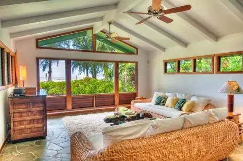Lani Kai - Beachfront On The Bay In Hanalei