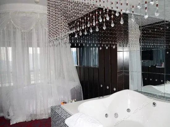 Wuhan Attachment Art Theme Hotel