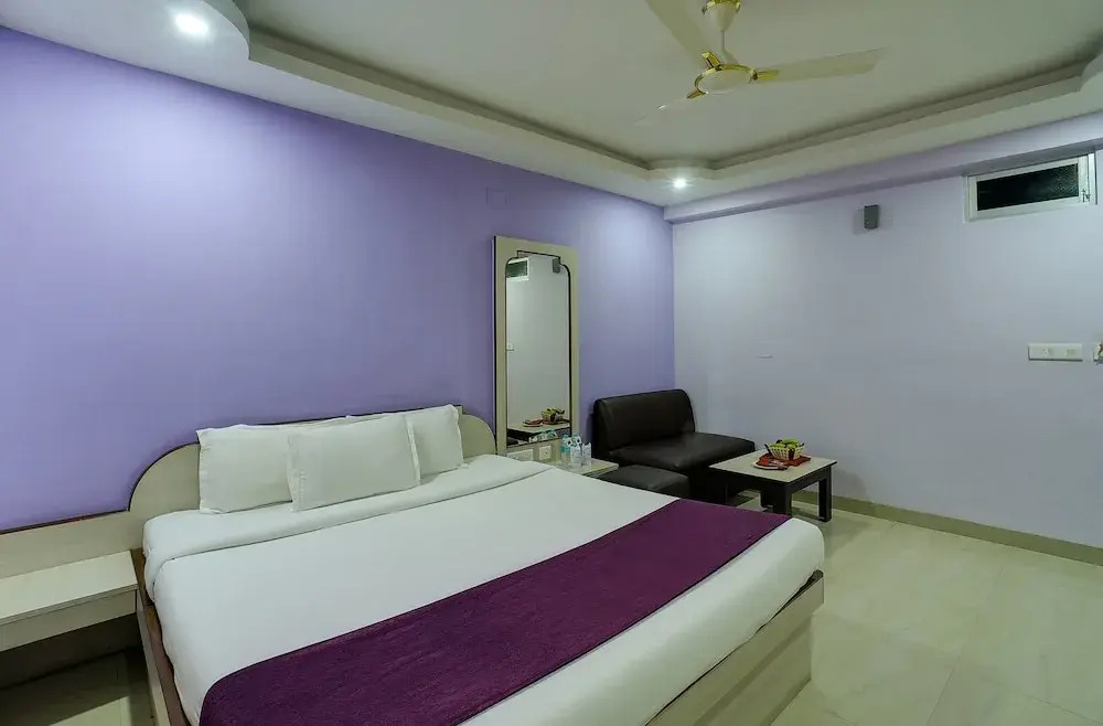 Cozzet Hotel