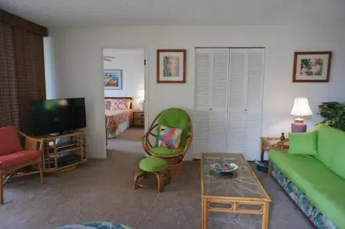 Country Club Villas 101