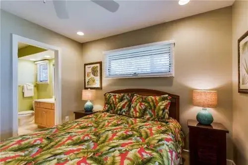 Inlet Cove 41 by RedAwning