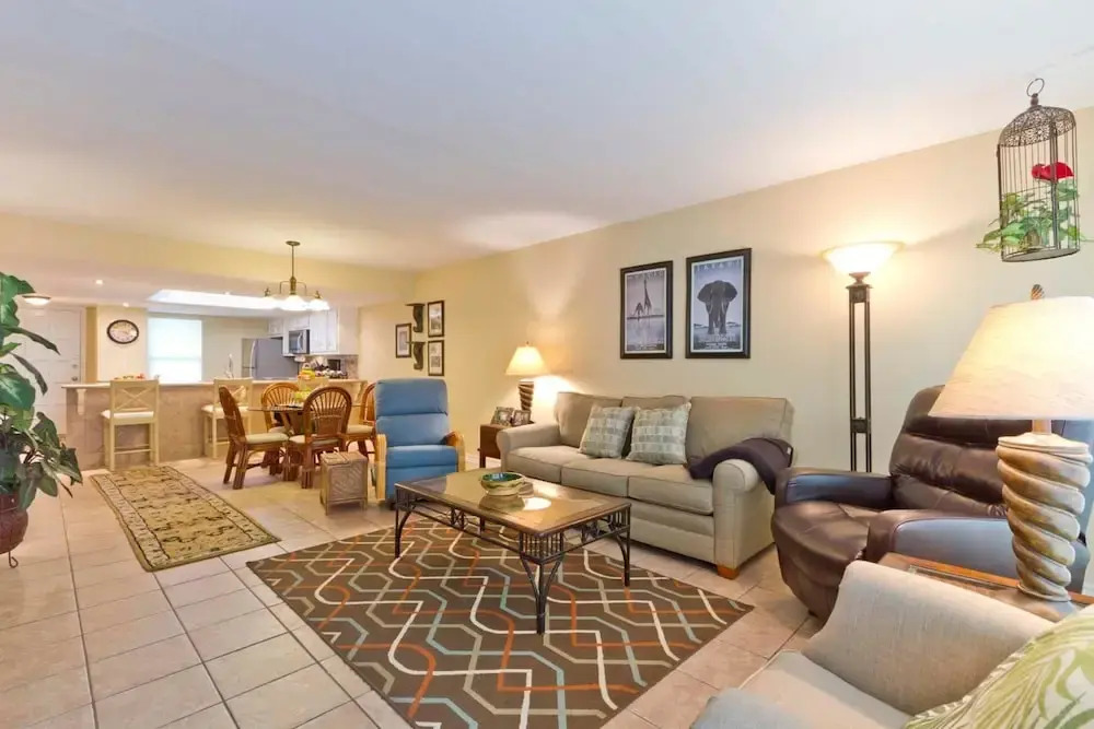 Saida I Condominium 403