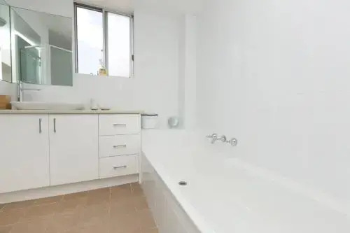 Beachpoint, Unit 501, 28 North Street