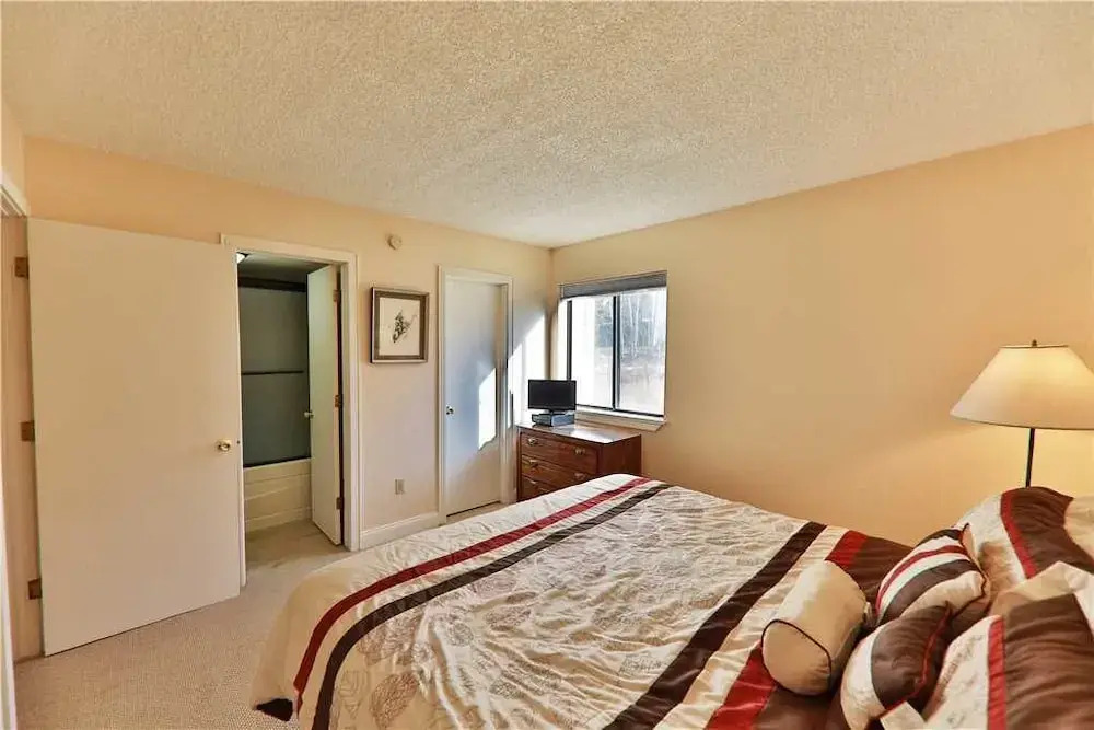 MeadowRidge 18-04 - 1 Br Condo