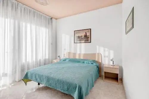 La Marina 2