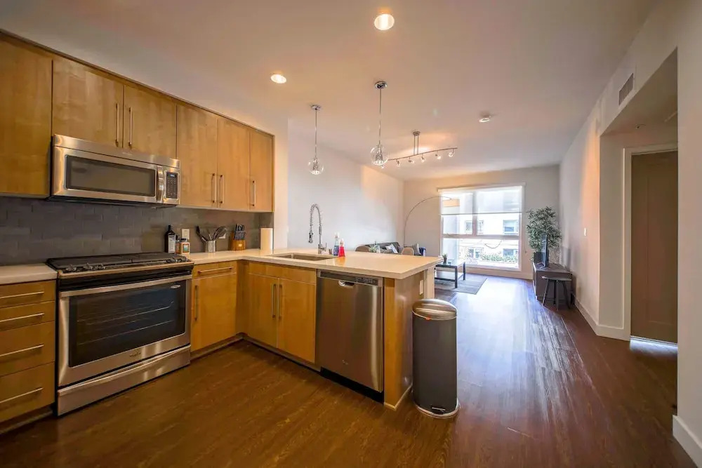 Hollywood Apartments by Barsala