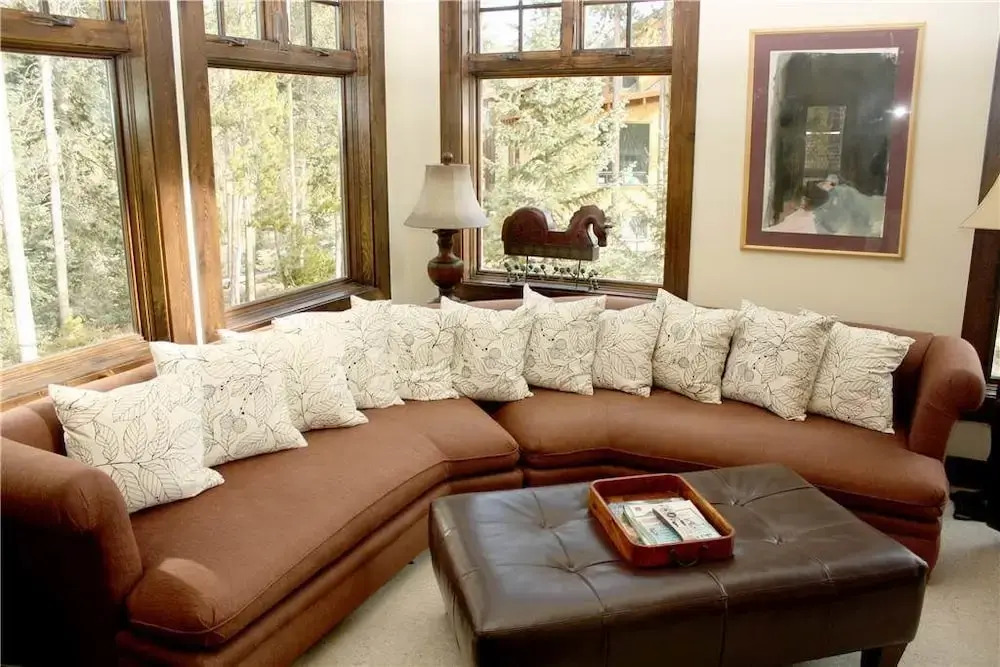 Wellington Haus: Dog Friendly Home, Hot Tub, Views