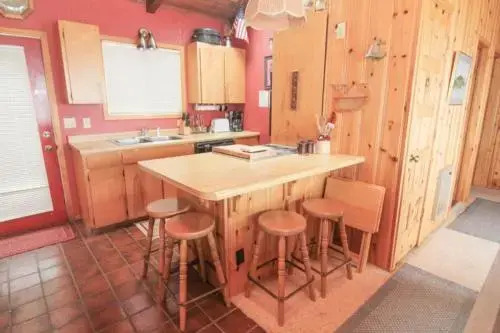 Eagle's Bluff - 2 Br home by RedAwning