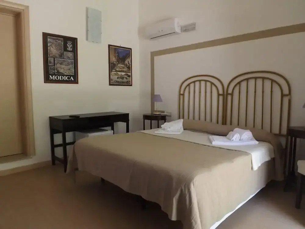 Neeton Noto Bed & Breakfast