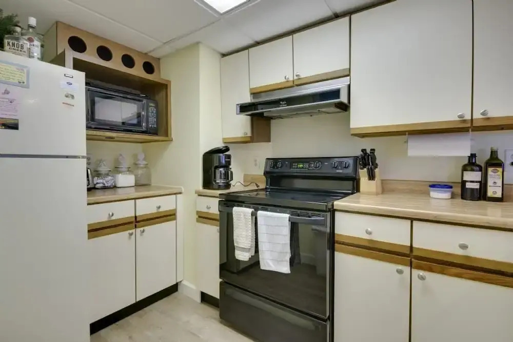 Rainbow 409 - 1 Br Condo