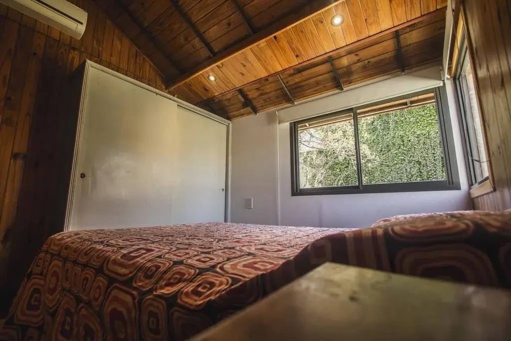 ViviSierras, Carlos Paz casa centro frente al lago, pileta climatizada, 4 dormitorios, 3 baños, quincho