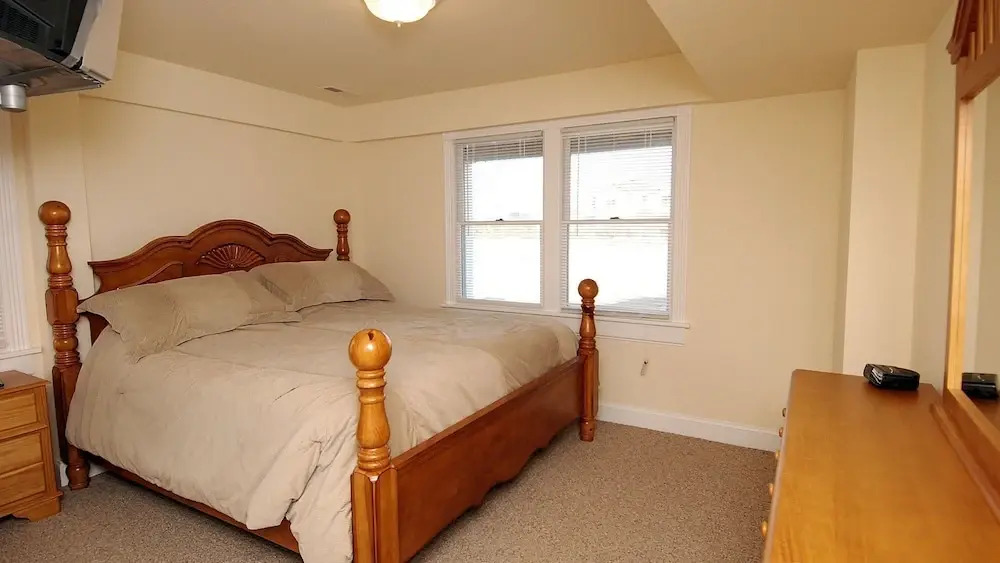 Cool Breeze - 8 Br Home
