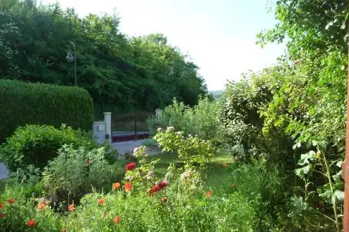 Maison DHotes Les Coquelicots