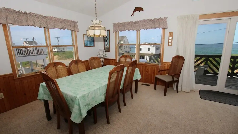 Dolphin Watch - 4 Br Home