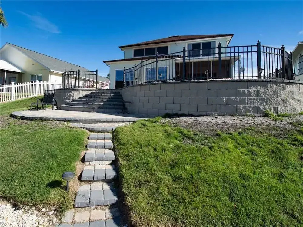 Balmy Breezes - Three Bedroom Home