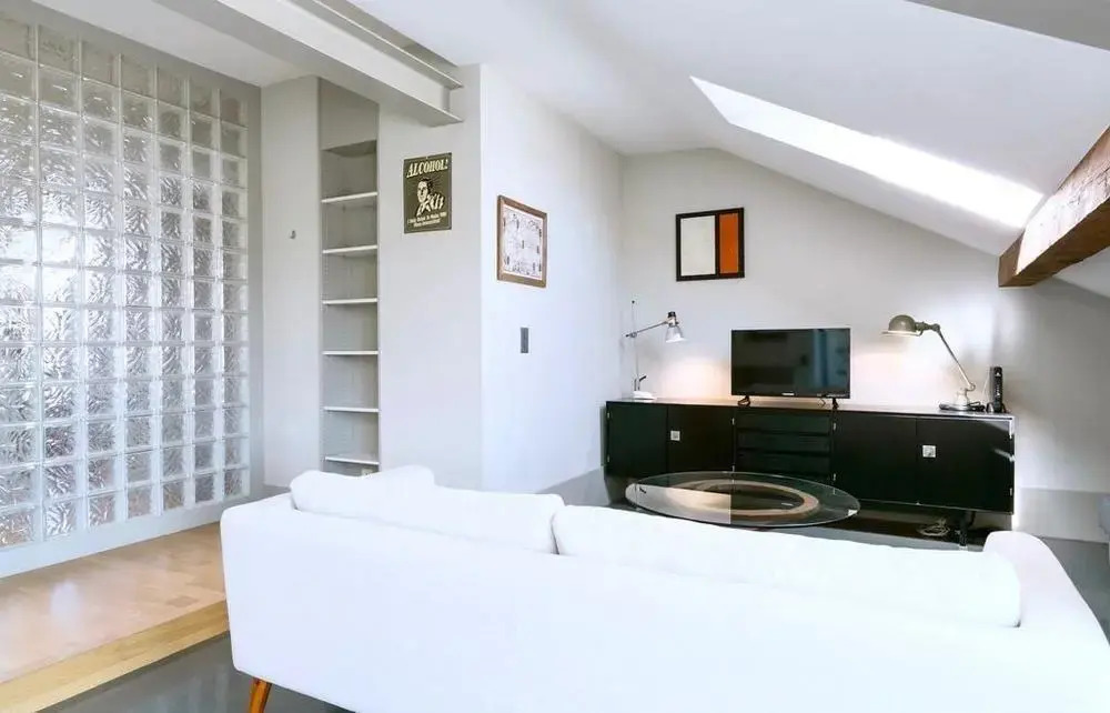 Domino Luxury Residence in City Center