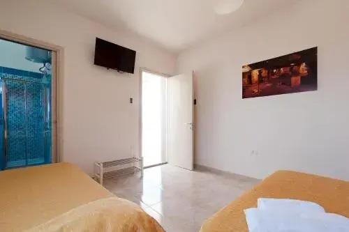 Orange Marini Studio