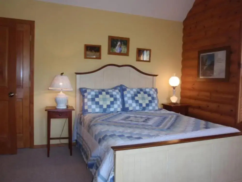 Forest Glen Lodge