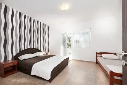 Apartments Pean