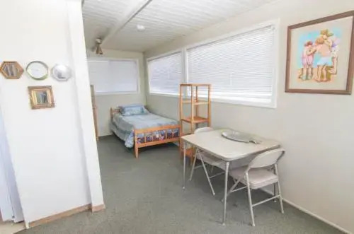 Wave Watchers - 4 Br home by RedAwning