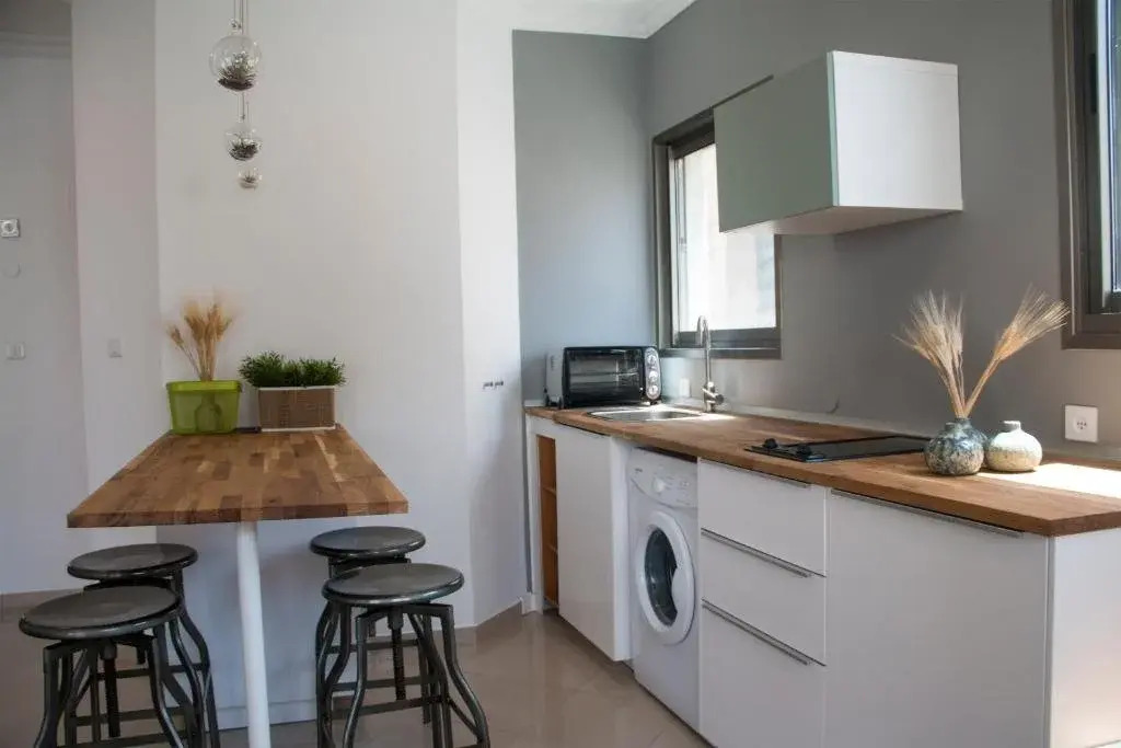 KAV Apartments - Allenby St. 20