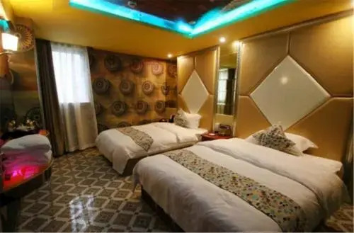 Yaliang Theme Hotel