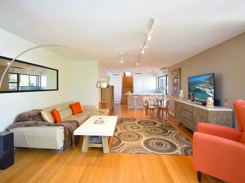 Ludlow Apartments