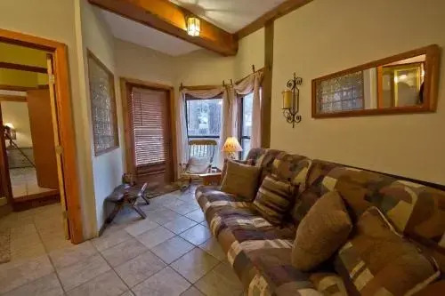 Aspen Park #e-1 1 Bedroom 1 Bathroom Condo