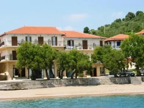Hotel Korakakis Beach