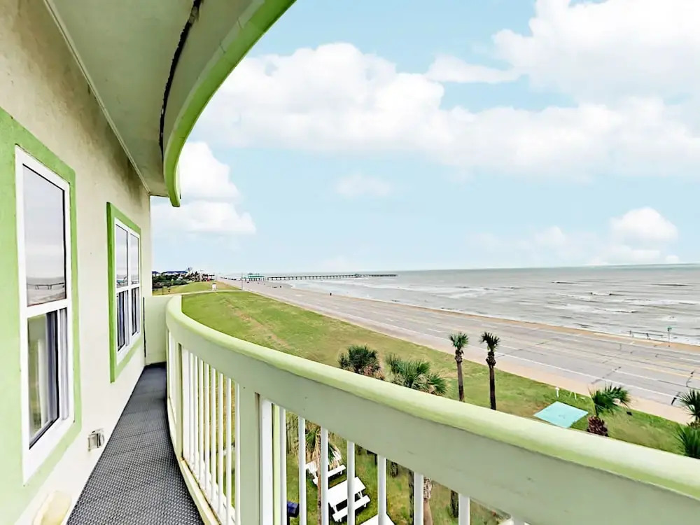 Seawall Condo #501 3 Bedrooms 2 Bathrooms Condo