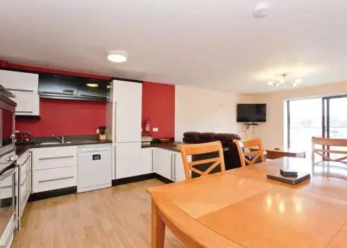 Queenshill Lodges