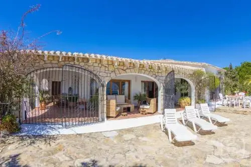 Abahana Villas Timeris