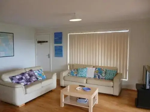 Island View 2