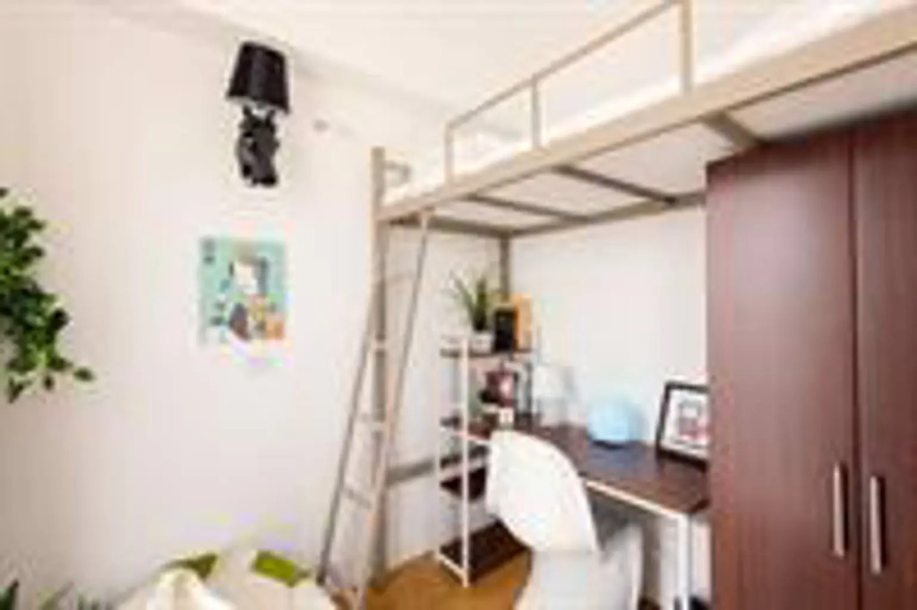 54 Condo Hostel