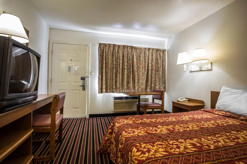 Rodeway Inn