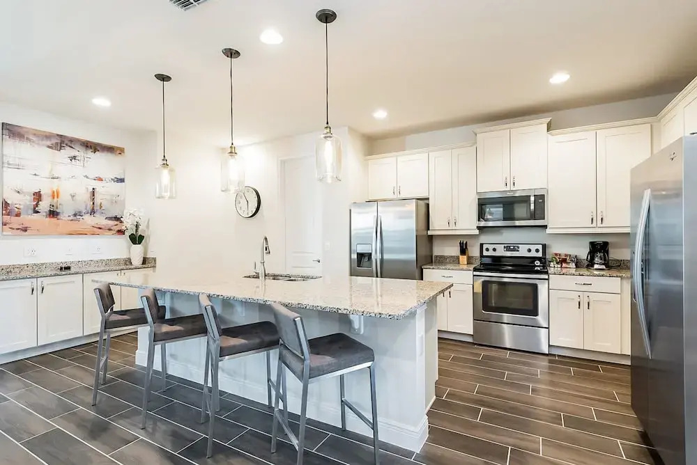 7600 Wilmington Loop