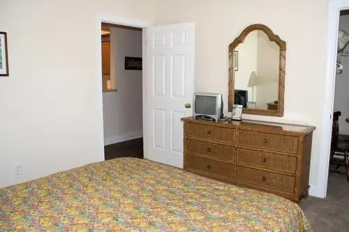 Kings Grant 106 - 3 Br Condo