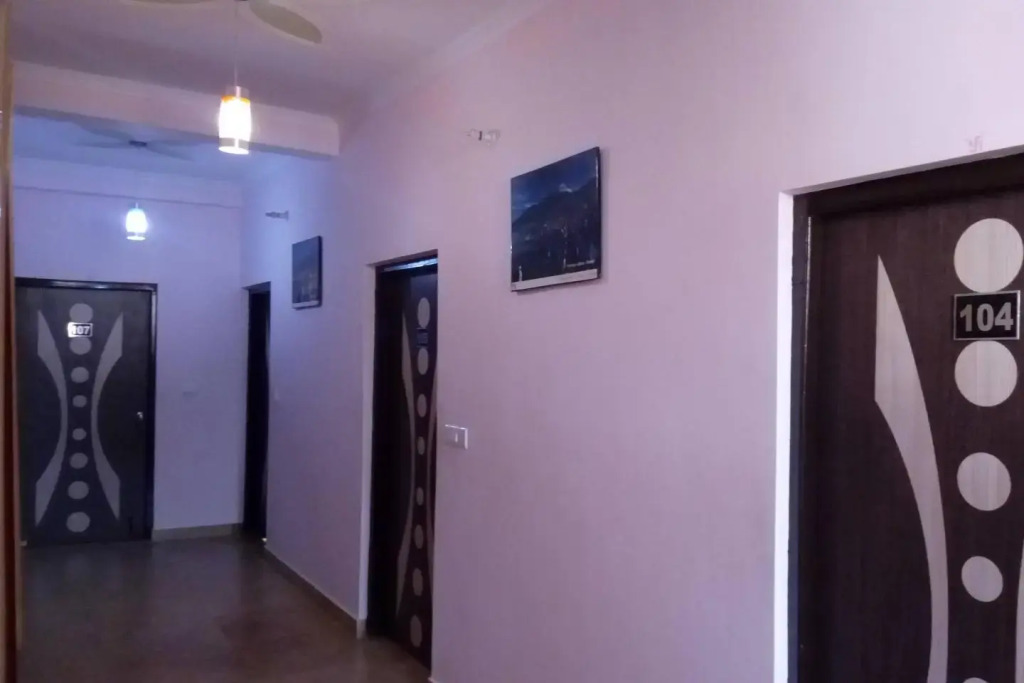 Hotel O Bhagirathi Palace Ganga Beach