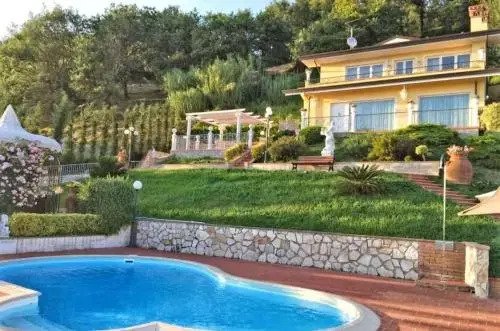 Villa Sophia by Nicola Real Estate