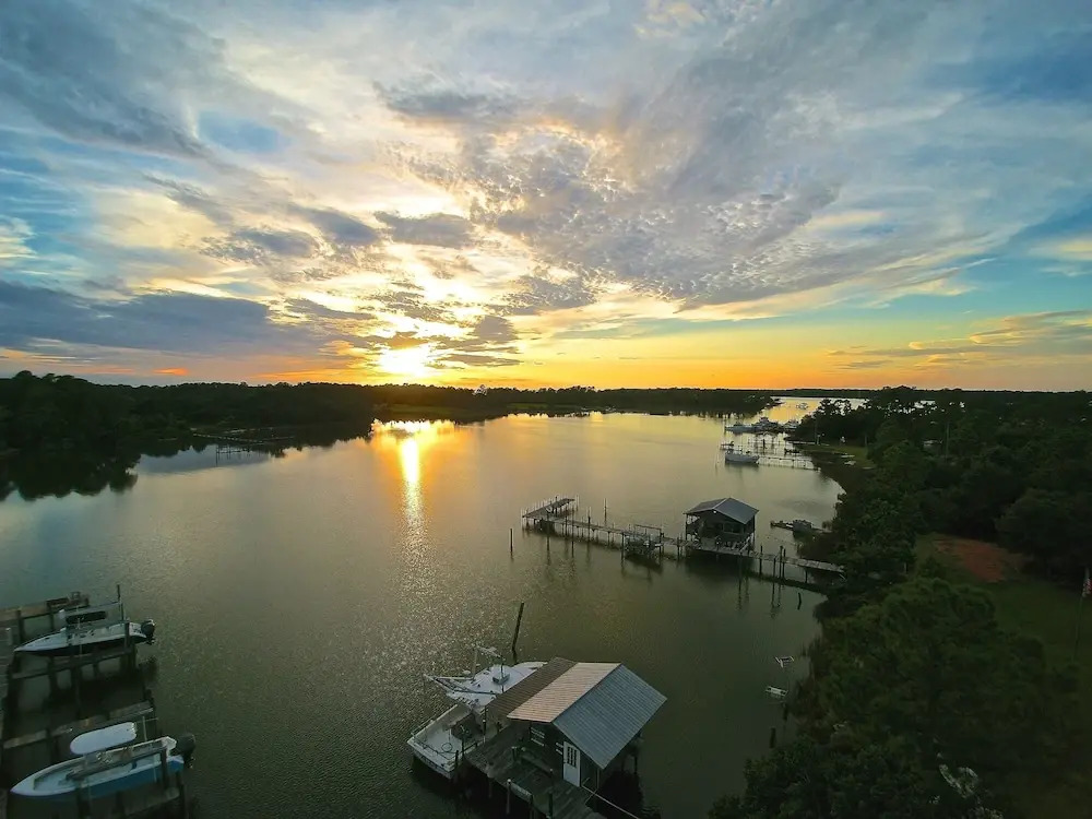Bay John 205