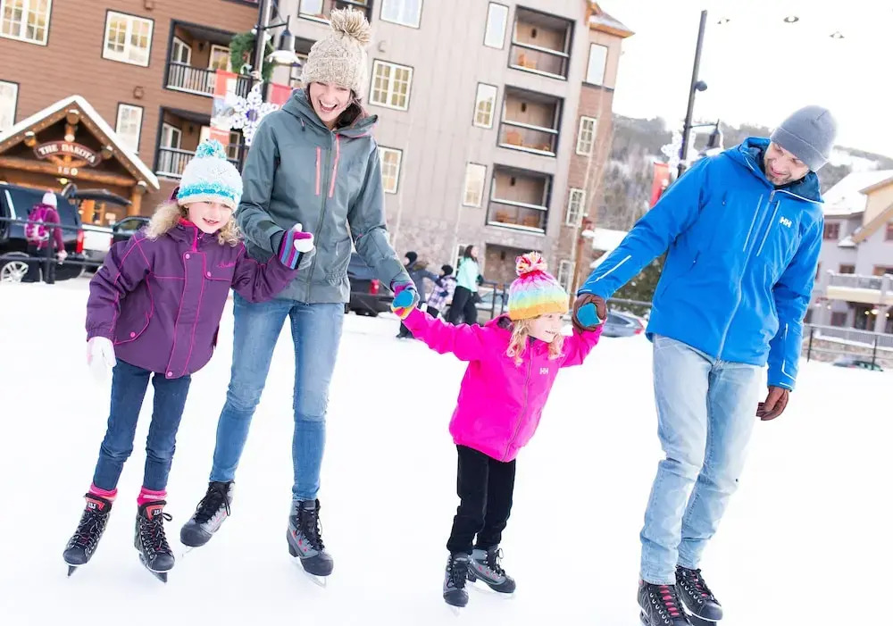 Perfect Mountain Retreat/3br -fireplace, Kids Ski Free 3 Bedroom Condo by RedAwning
