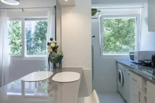 Lovely & Modern in the Center