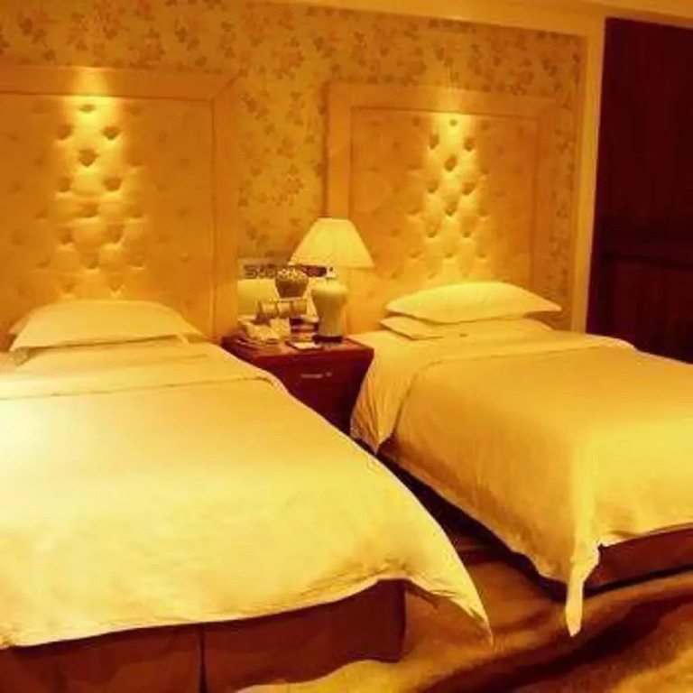 Global Hotel