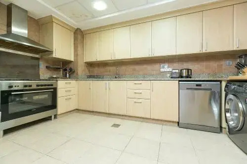 Kennedy Towers - Al Khushkar