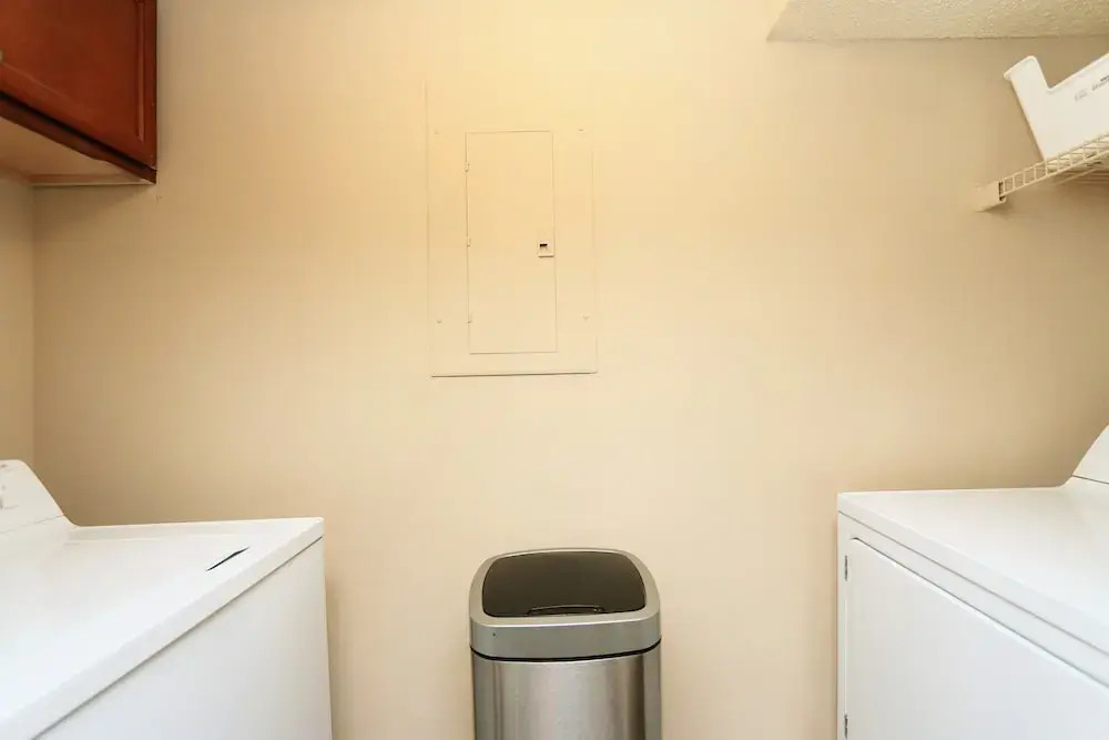 Deluxe Clearwater Apartment CP-614