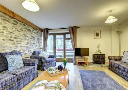 4 Bed in Builth Wells oc-39473