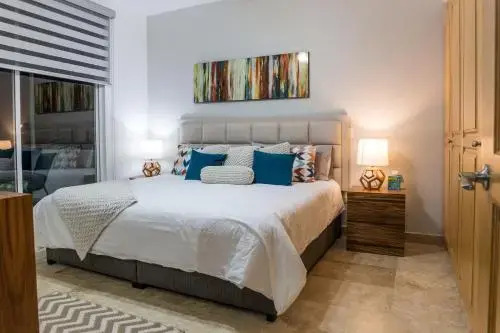 Peninsula Condo