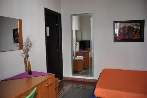 Pavarotti Room
