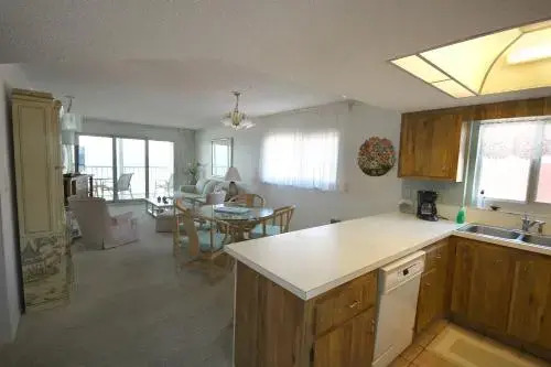 Strandview #304